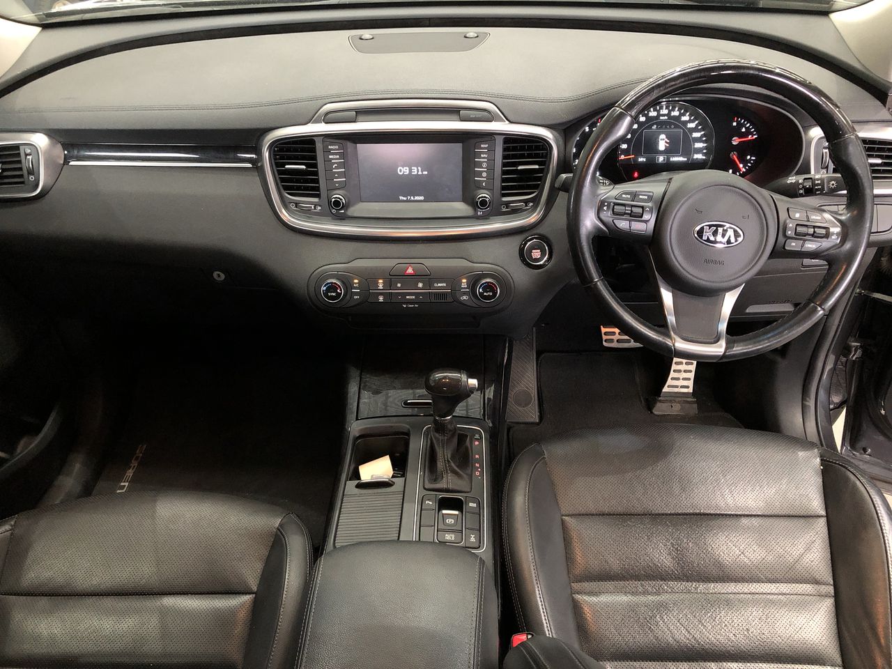 2023 $2 Matilda Light Green Coloured two dollar FIFA Soccer Coin Queen New