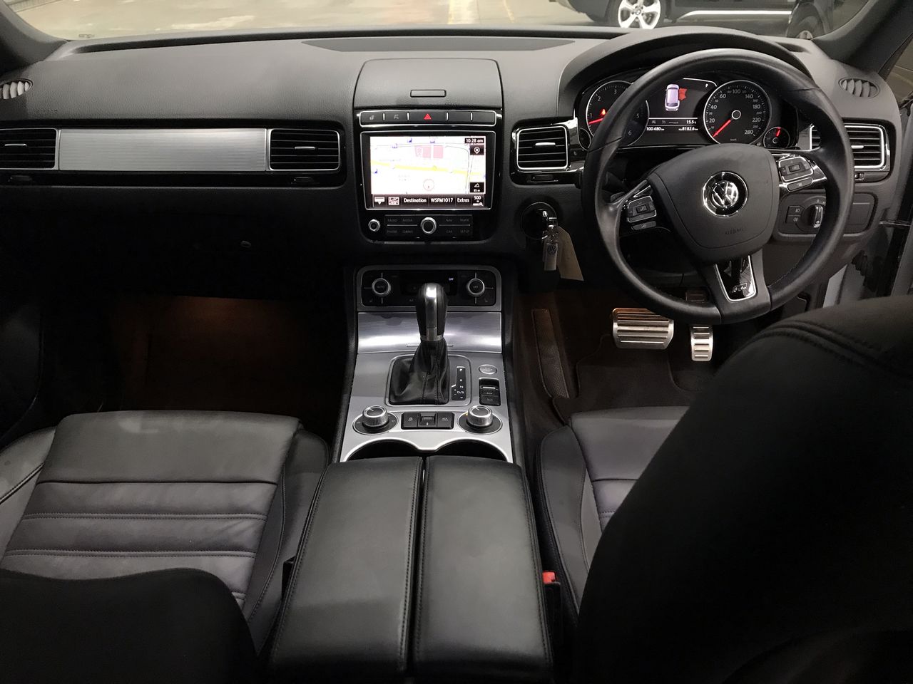 Nintendo SNSP-001A Super NES Console + SEGA Mega Drive II Console