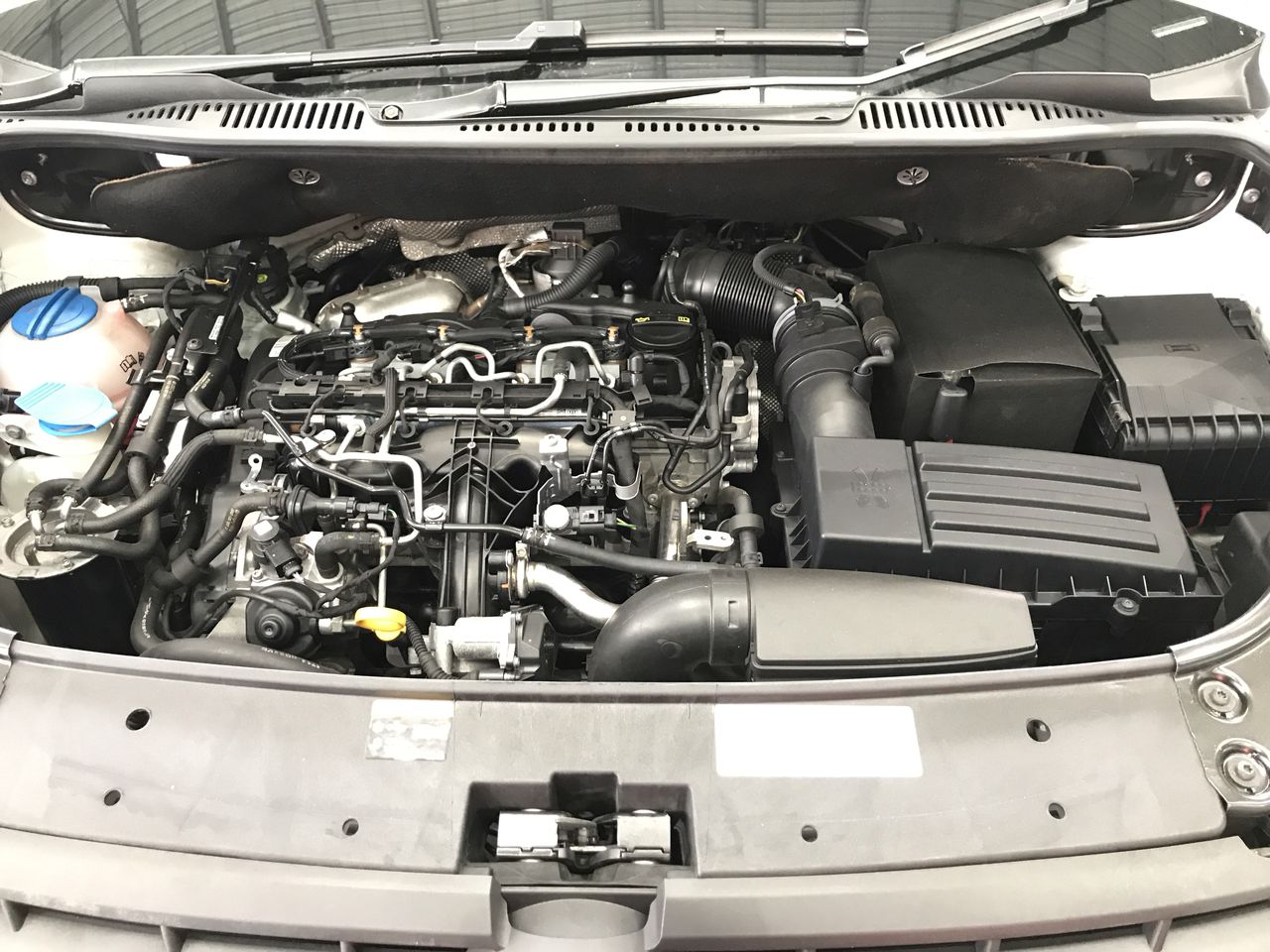 9K WHITE GOLD 0.10CT HI I1 DIAMOND PENDANT