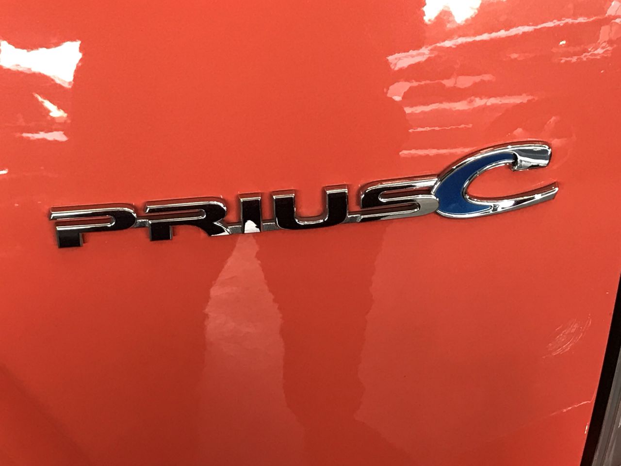 9K YELLOW GOLD 3 MOP PETAL NECKLACE 41-43cm