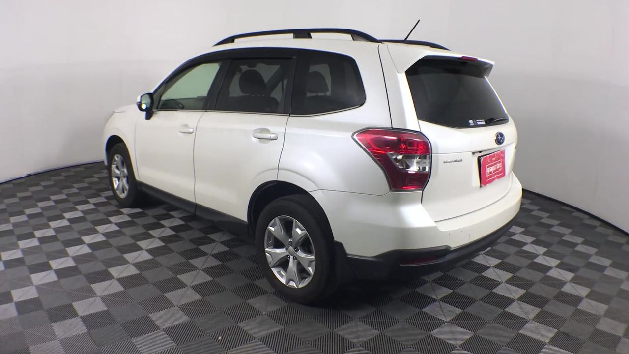 2022 Queen Elizabeth Platinum Jubilee Gold plated Medallion