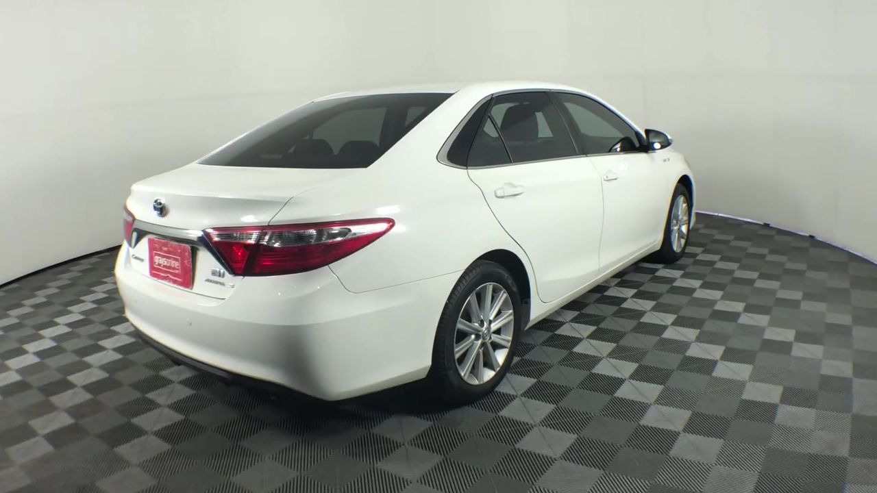 1966 Australia Silver Queen Elizabeth coin & 0.10 Xag silver bar x 4