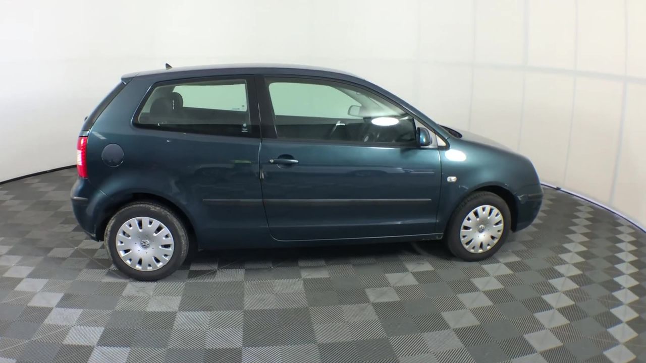 HOLYSMOKE The Larry Retro Bluetooth Speaker - Brown