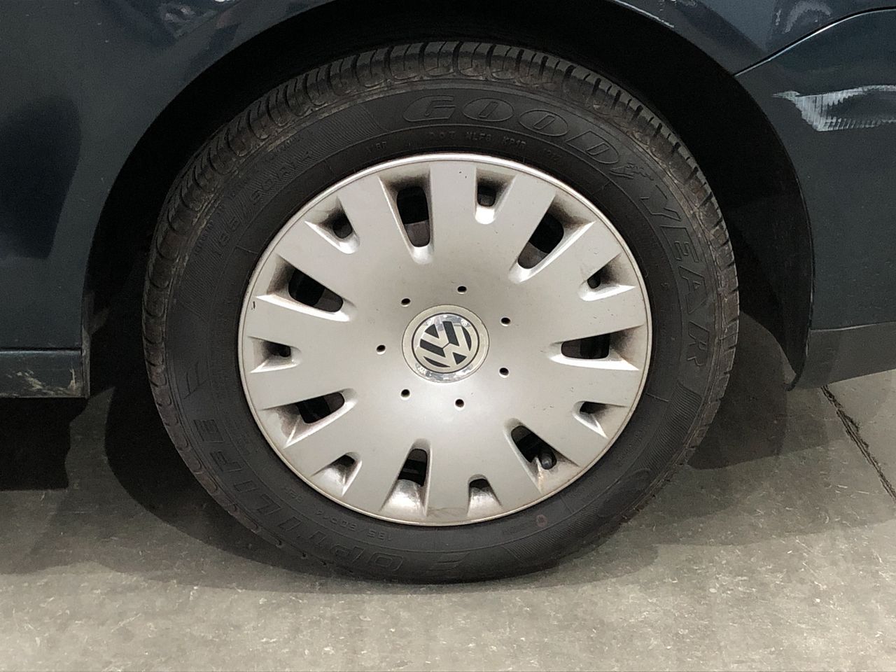 Fabric Master Fabric Cutting Table & Carriages with Clamps