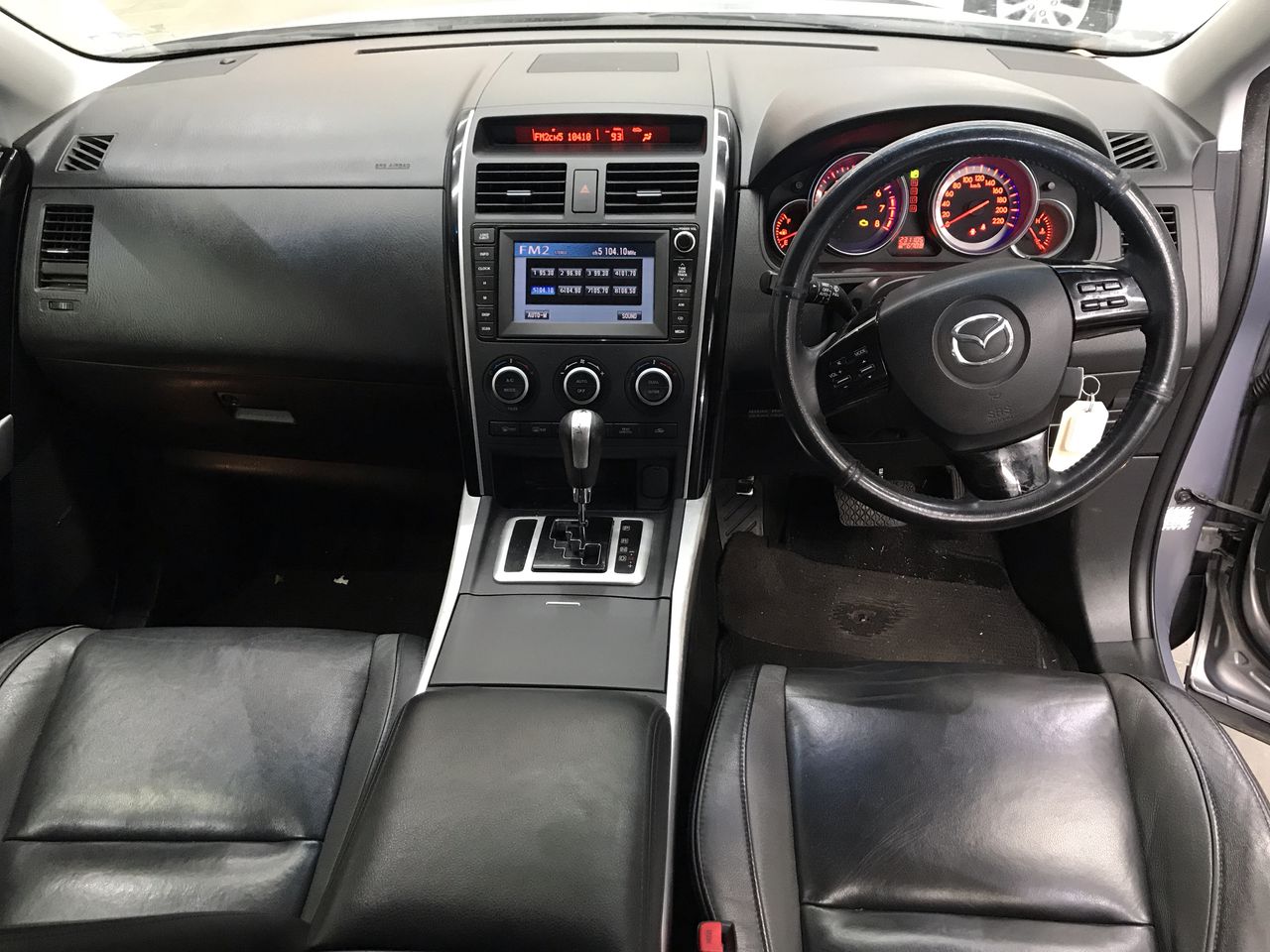 <B>9K Yellow Gold Flat Twist Hoops 25Mm</B><P>