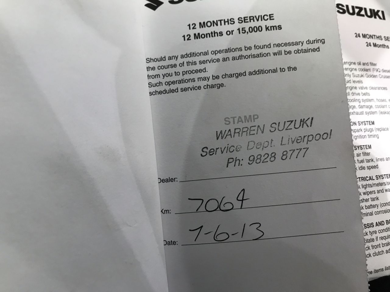 <B>9K Yellow Gold Lucky Wishbone Necklace 40-45Cm</B><P>