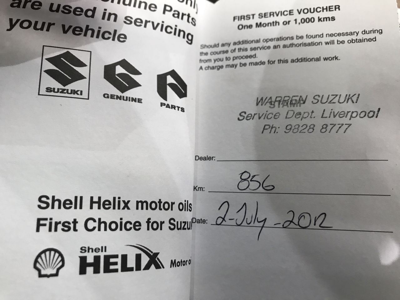 <B>9K Yellow Gold Solid Cross Over Ring</B><P>