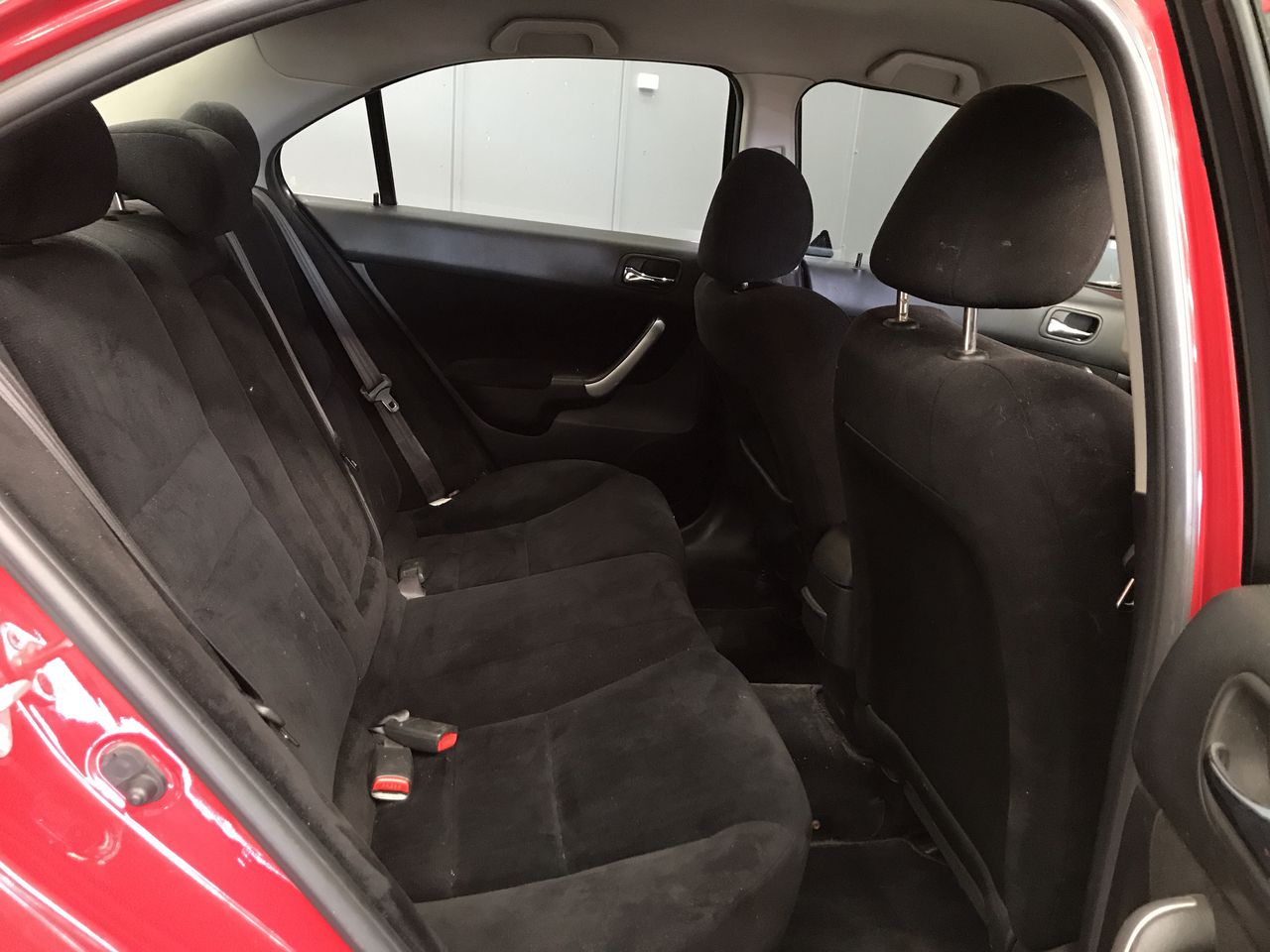 LOGITECH G915 X LIGHTSPEED Low-Profile Wireless Gaming Keyboard, Double-Sho