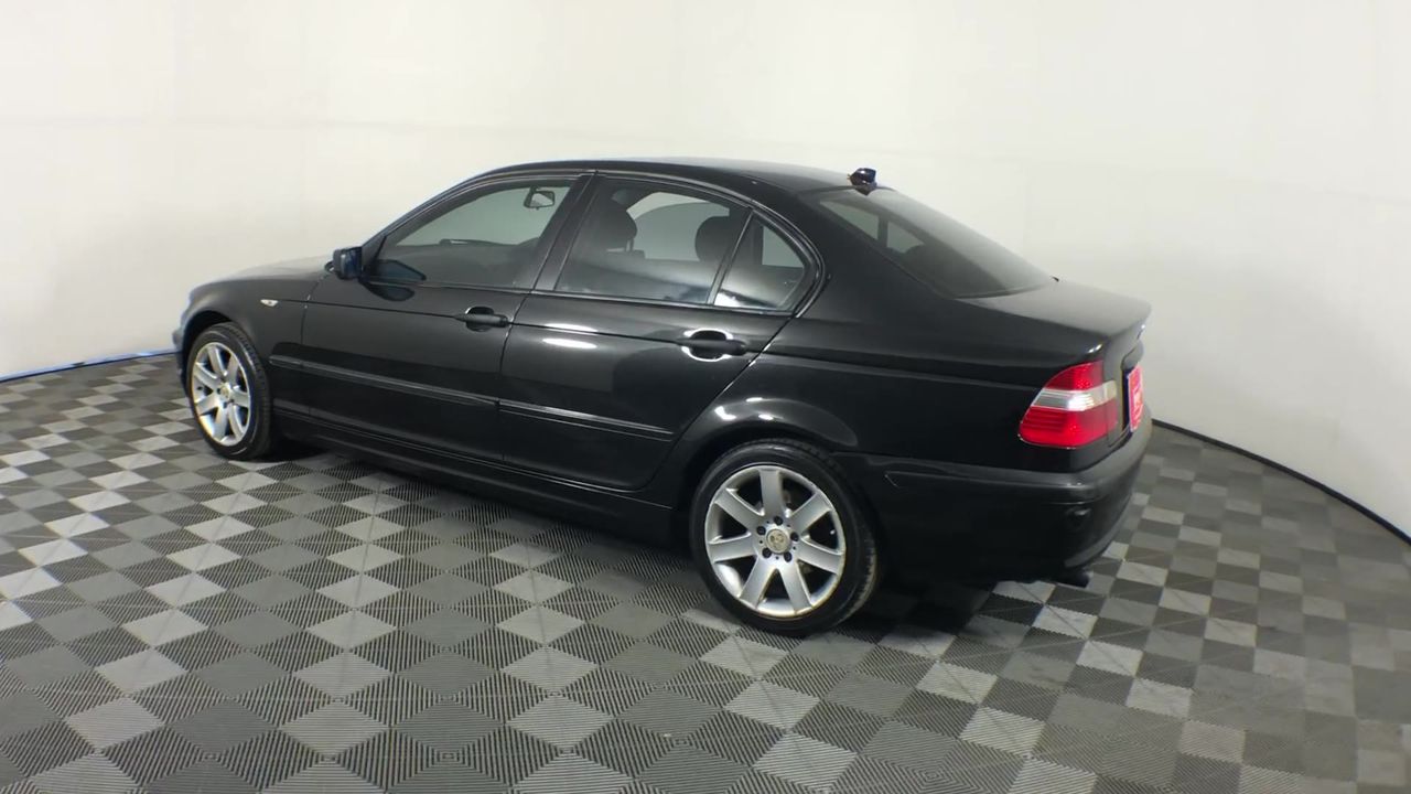 GARMIN Dash Cam™ X210, Compact 1440p HD Dash Cam with a 140-degree Field of