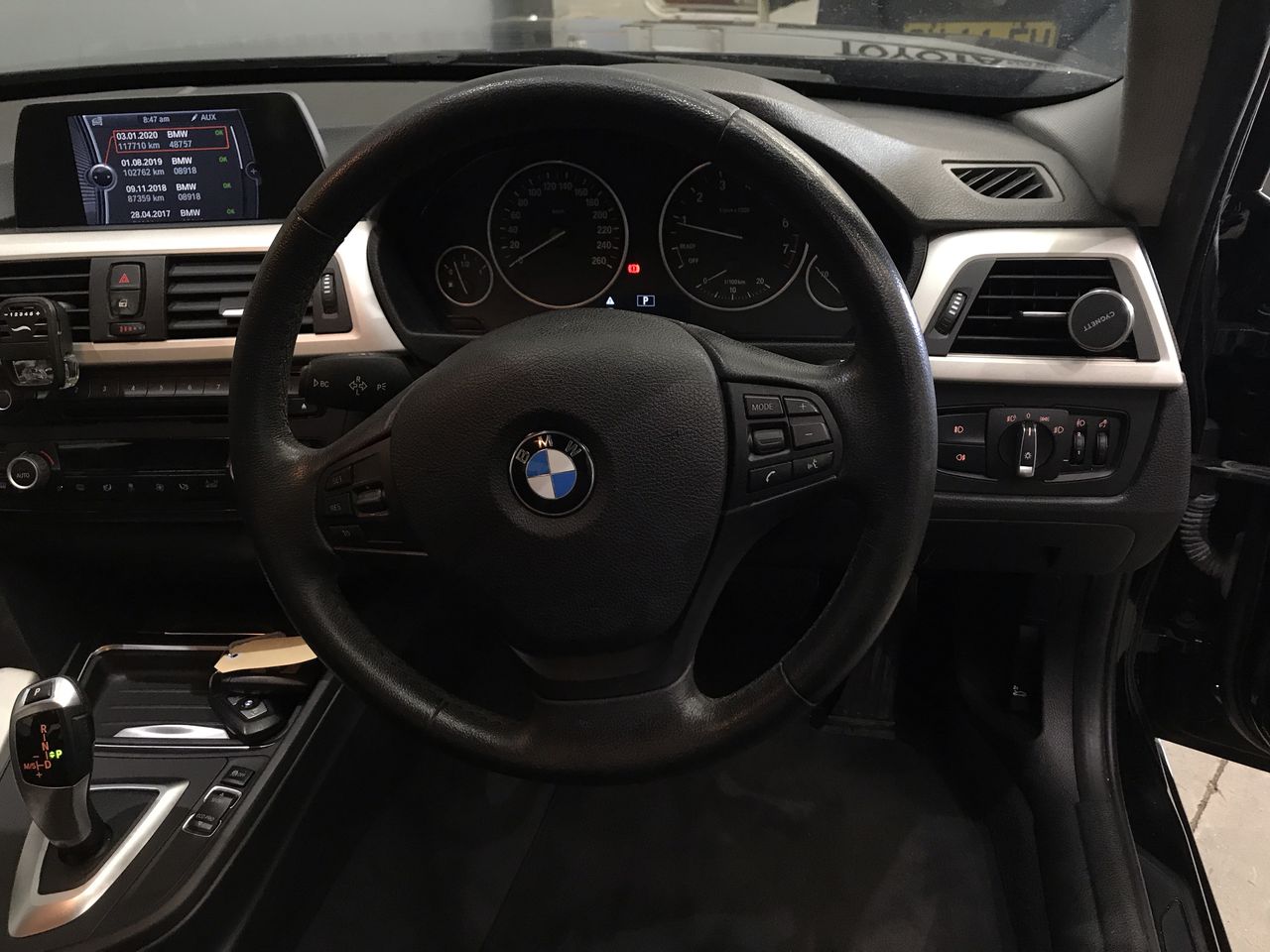 0.07 carat white 5 diamonds round