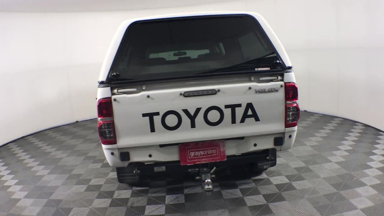 NED KELLY UNIQUE BOXED SET OF 1 GOLD INGOT & PISTOL - FINISHED IN 24K GOLD