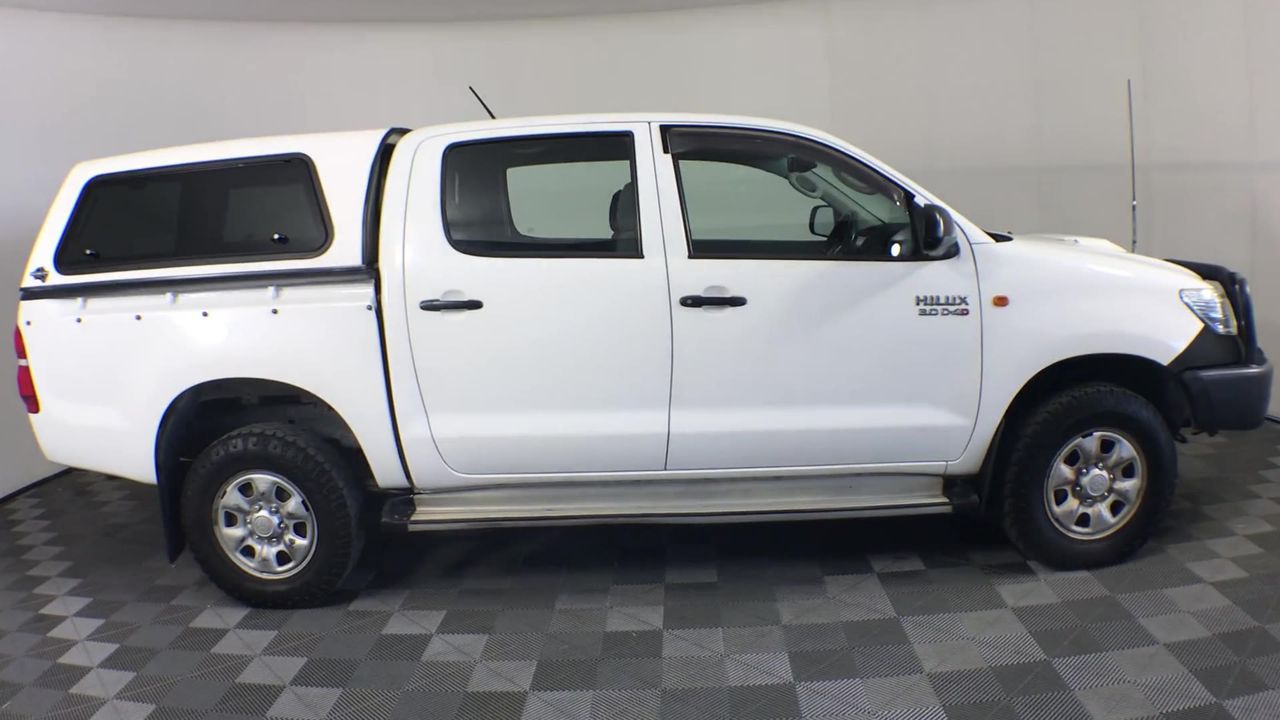 2014 Set of 8 x 5 g Certified "Aust Animal Series" Finished 999 24 k Gold