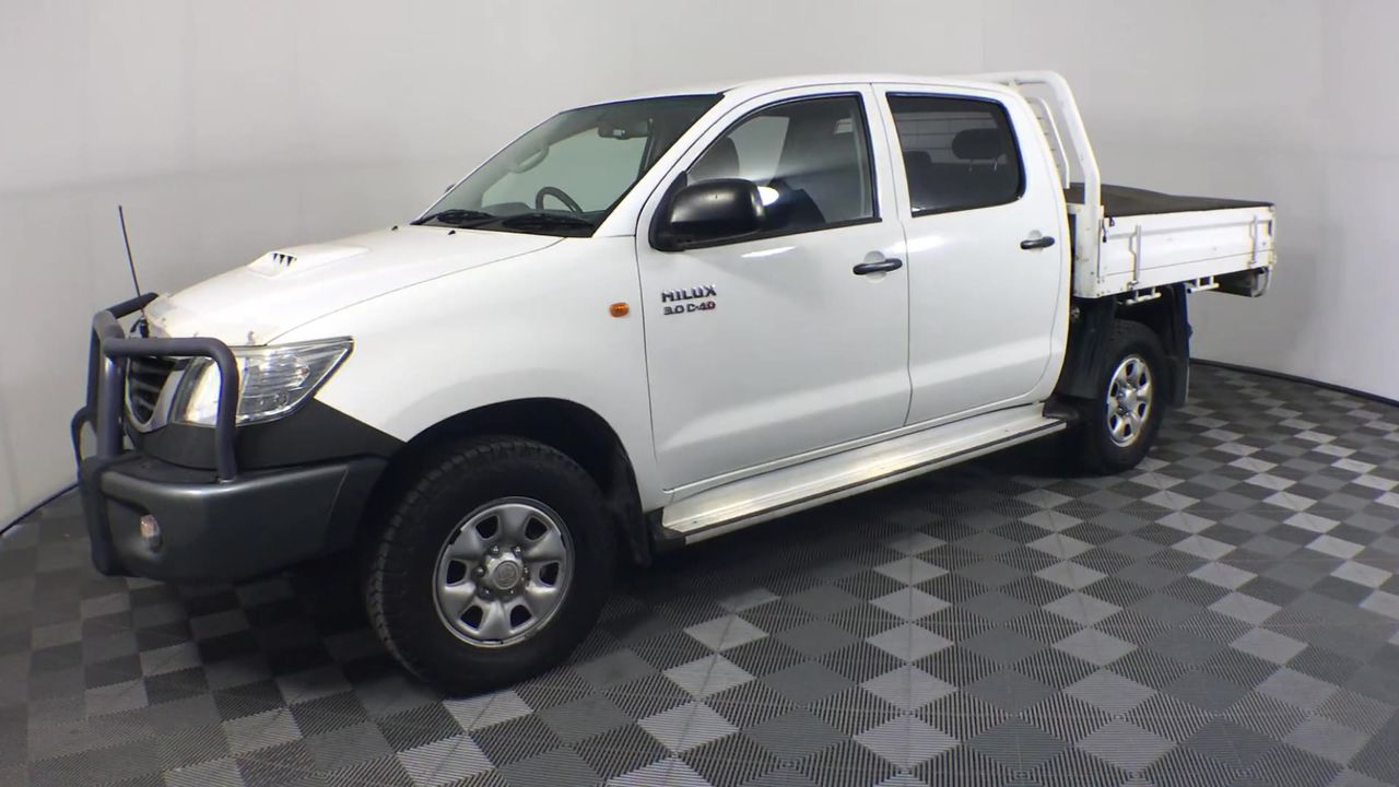 Australia: 2012 Two Dollars QEII Remembrance $2