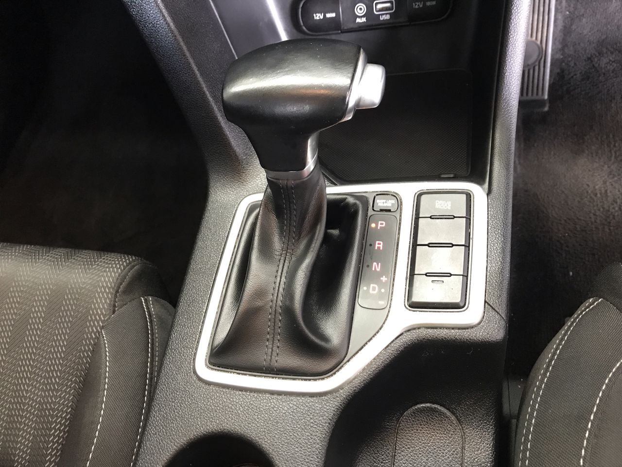 Dual Ram Hydraulic Grapple Attachment (Unused),