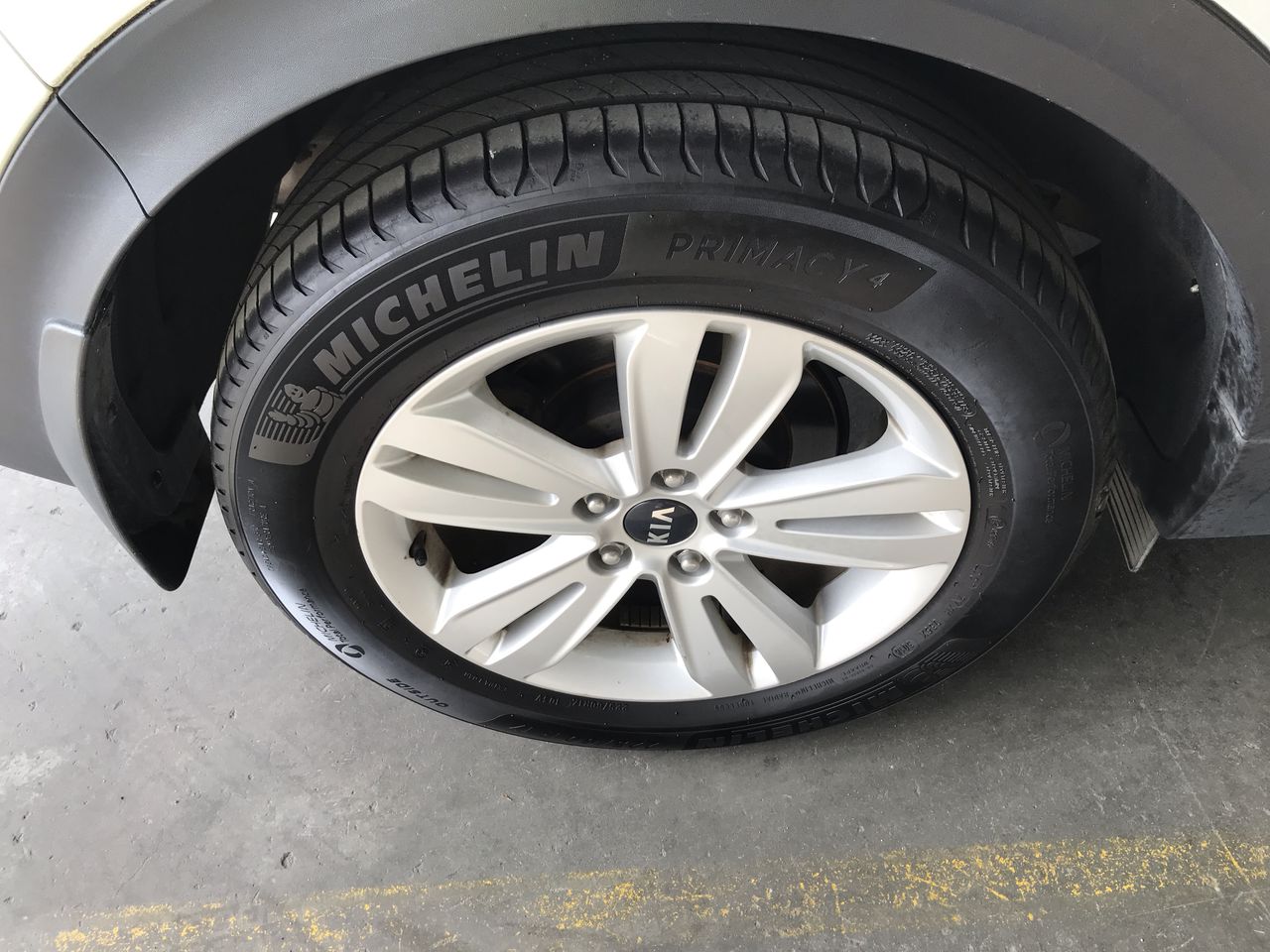 Dual Ram Hydraulic Grapple Attachment (Unused),