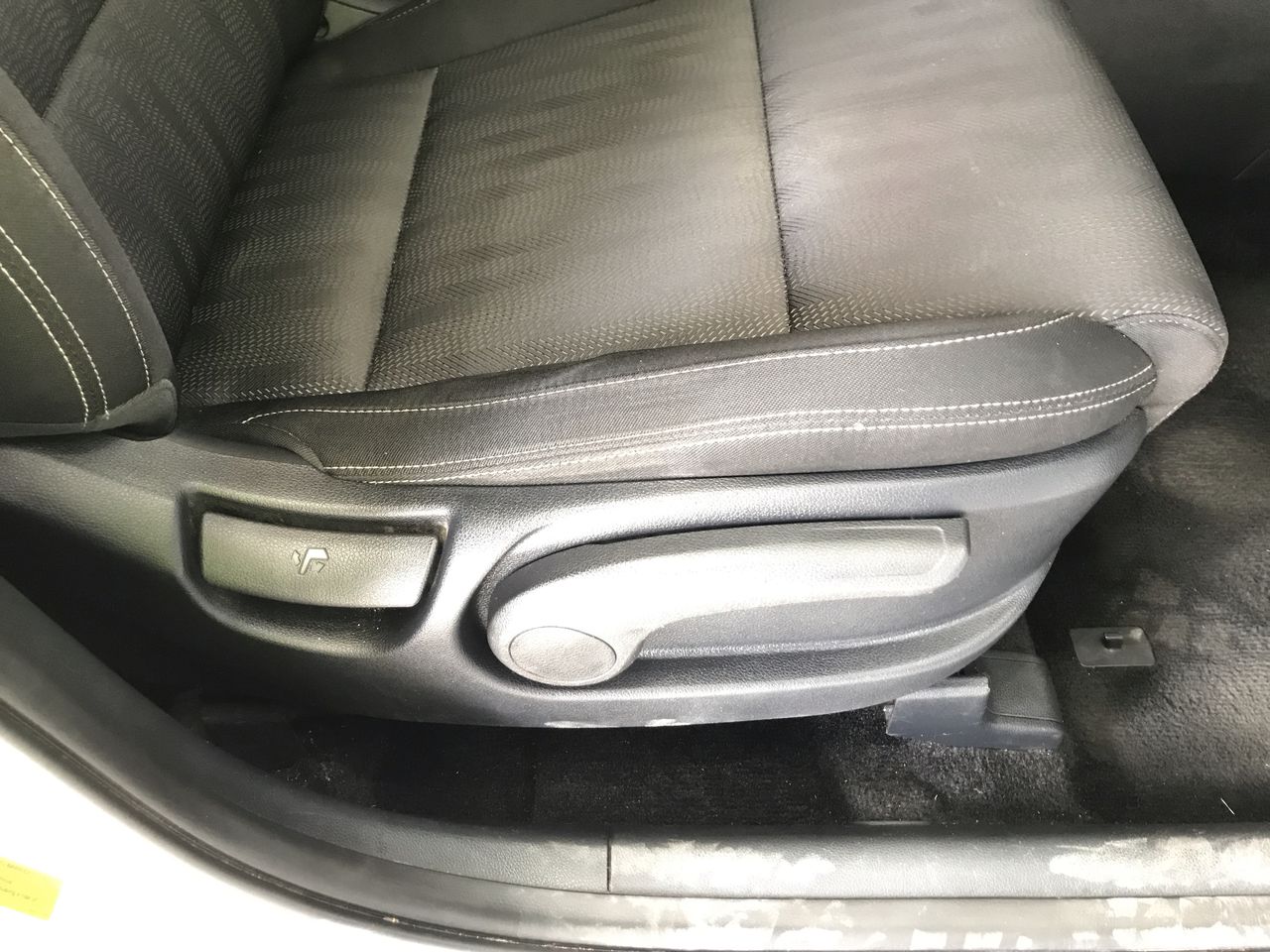 Dual Ram Hydraulic Grapple Attachment to Suit 5T Excavators (Unused),