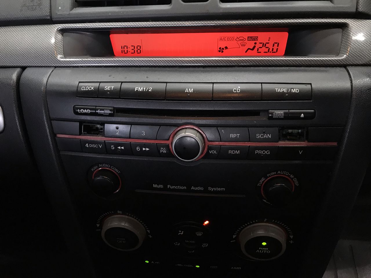 <p>1981 International T2670 8 x 4 Crane Truck</p>