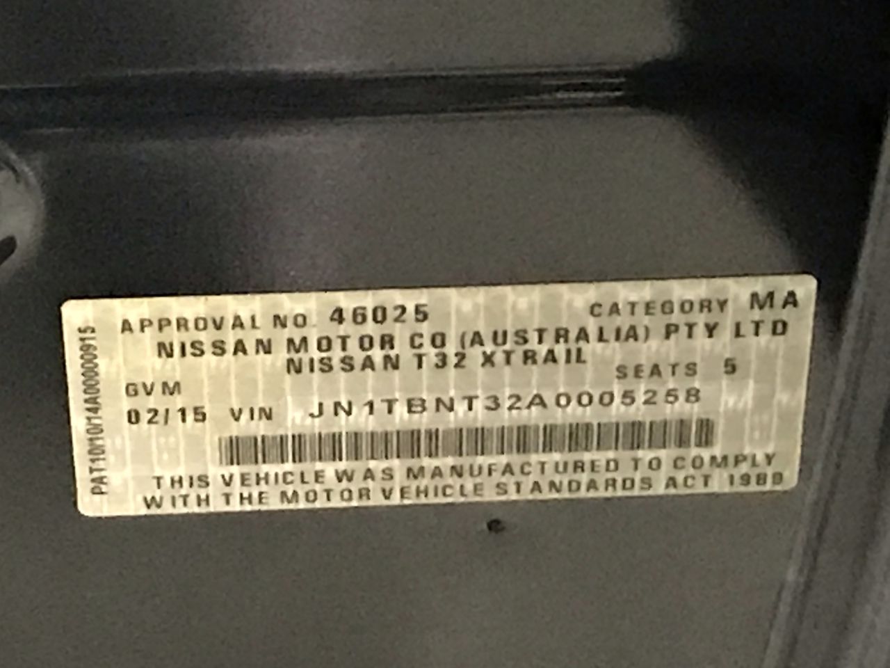 2016 UNC 50c HOLDEN HERITAGE COLLECTION HQ Kingswood COIN ON CARD