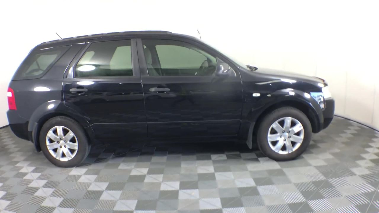 <p>2012 Isuzu NPR 300 Medium  4 x 2 Tipper Truck</p>