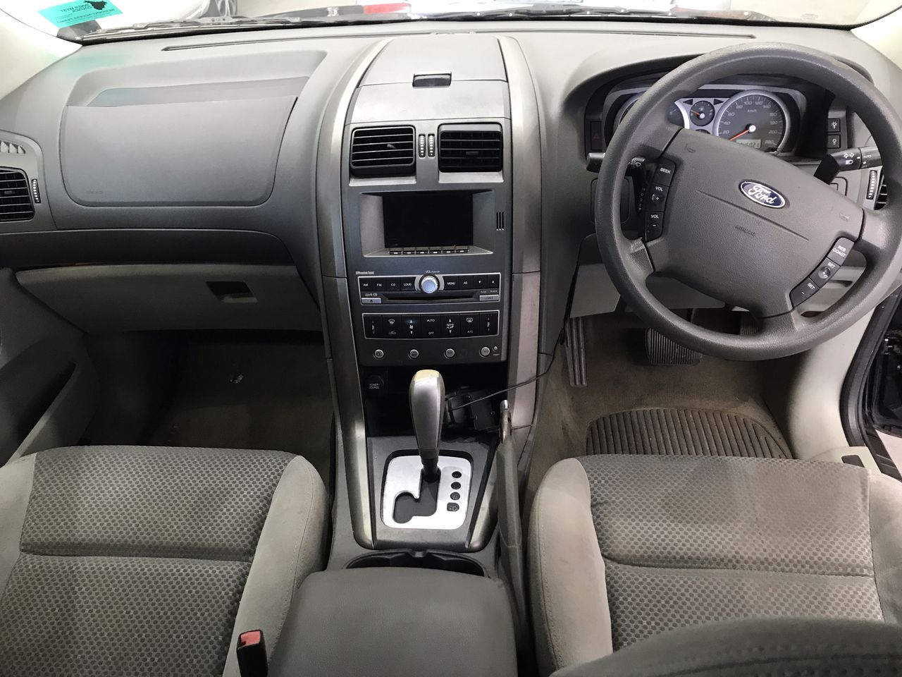 <p>1 x 3000LT Plastic Water Tank</p>