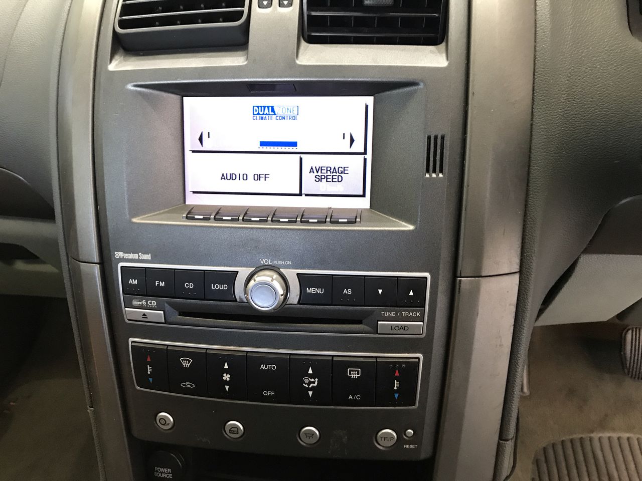 <p>1 x 10000LT Plastic Water Tank</p>