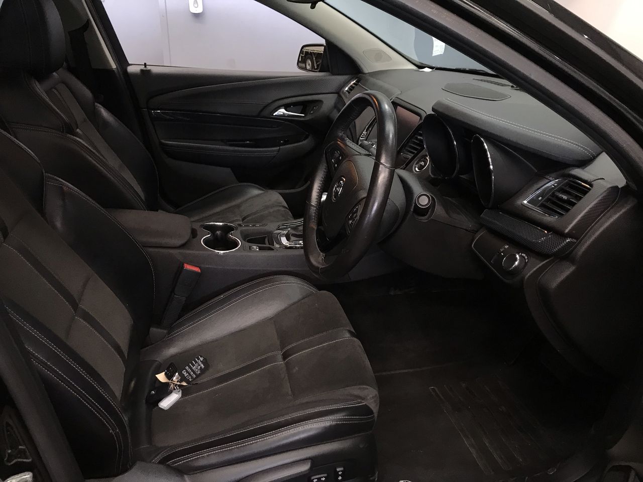 Sacred Hill Shiraz Cabernet (12x 750mL). NSW.