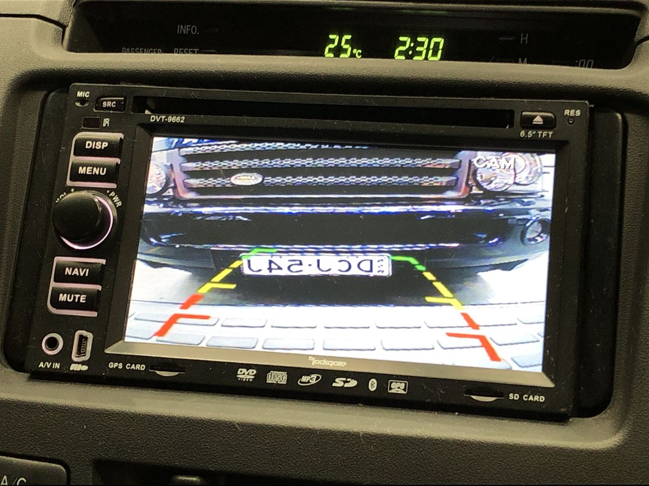 Yellow Box  'Mid-Strength' Pinot Grigio 2023 (12x 750mL) SA