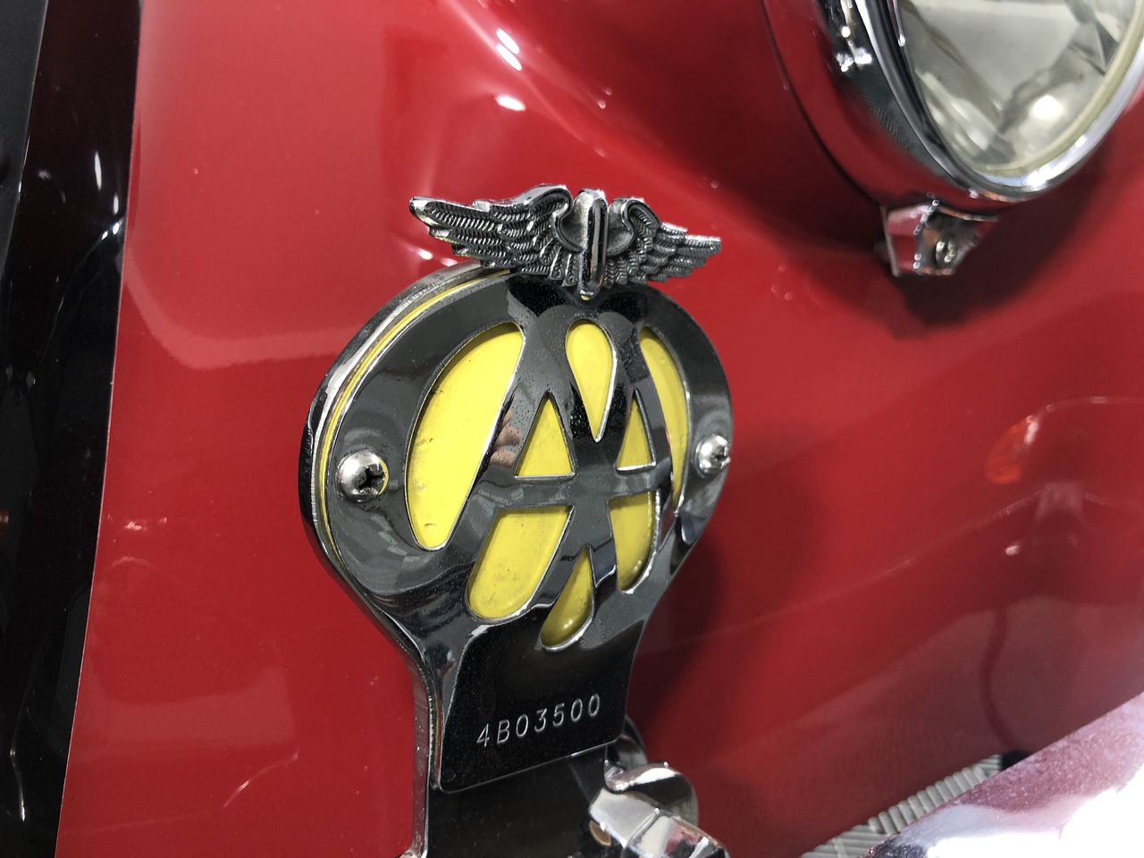 Wolf Blass Red Label Sauvignon Blanc (6x 750mL). Current Vintage Release.