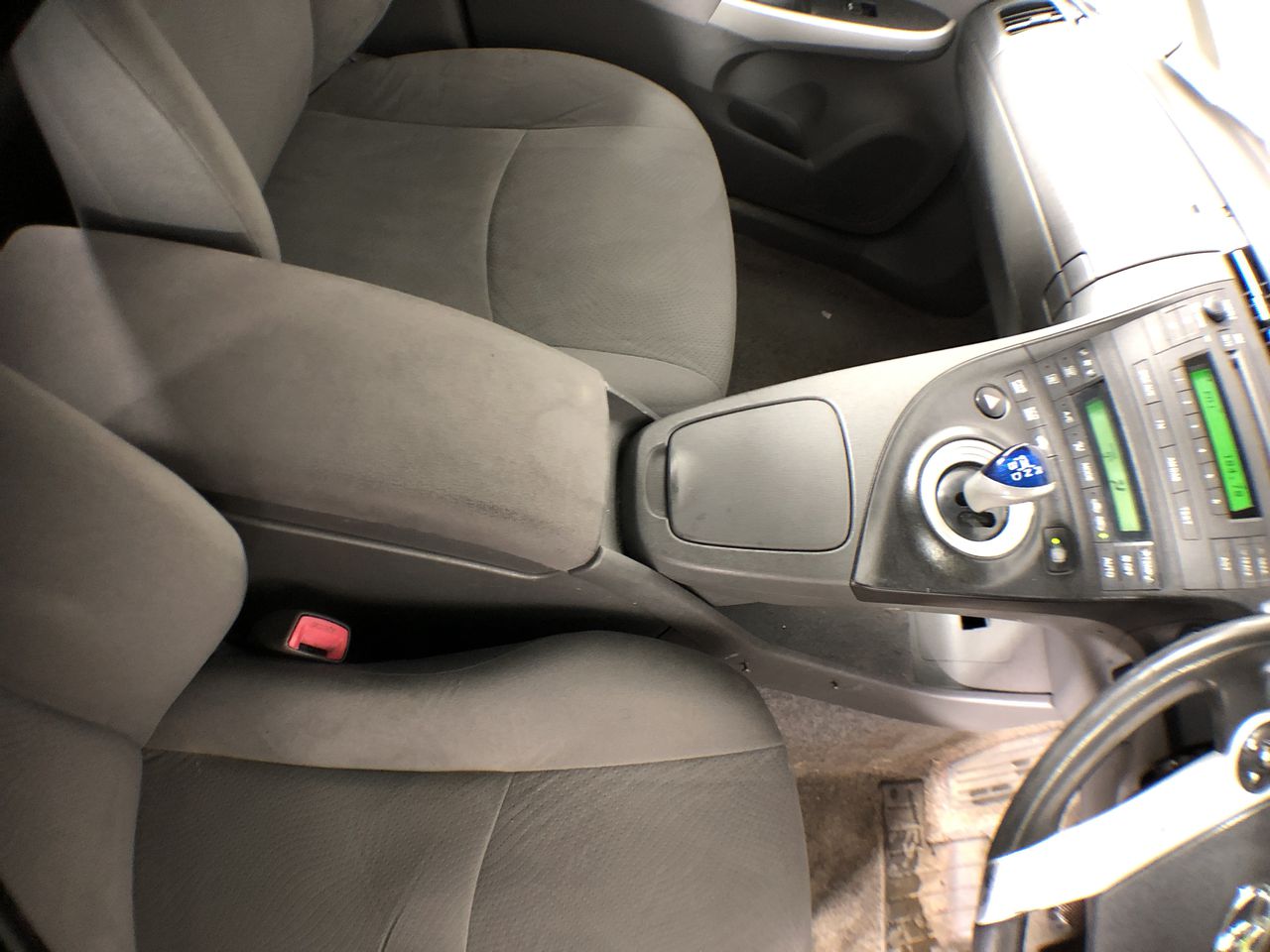 Replica Royal Ring - 16 Simulated Diamonds - US Size 7