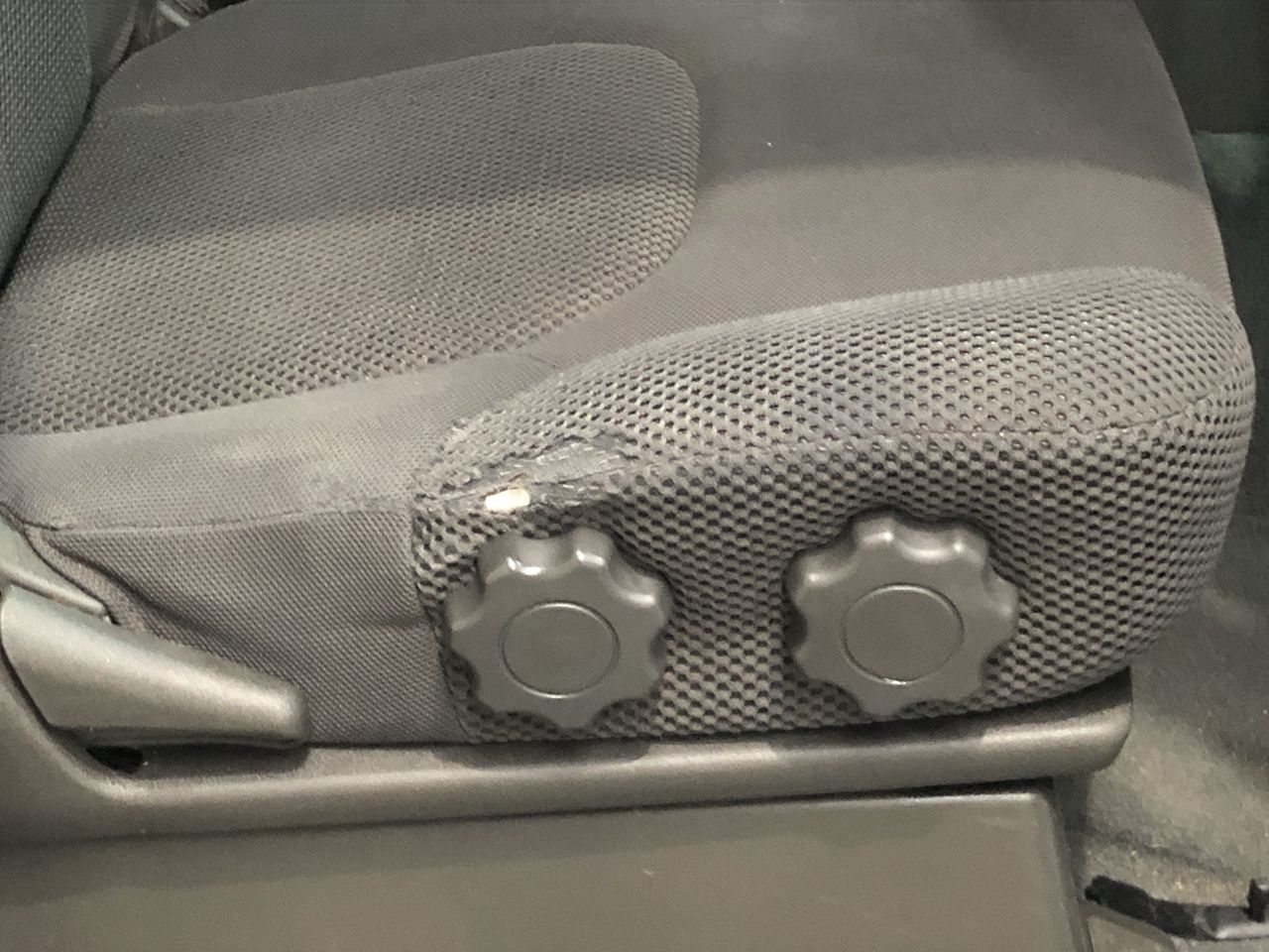 Chain Of Ponds Unchained Gruner Veltliner 2023 (12x 750 mL) SA