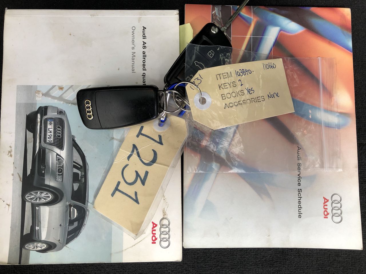 St Huberts The Stag Pinot Grigio (6x 750mL).