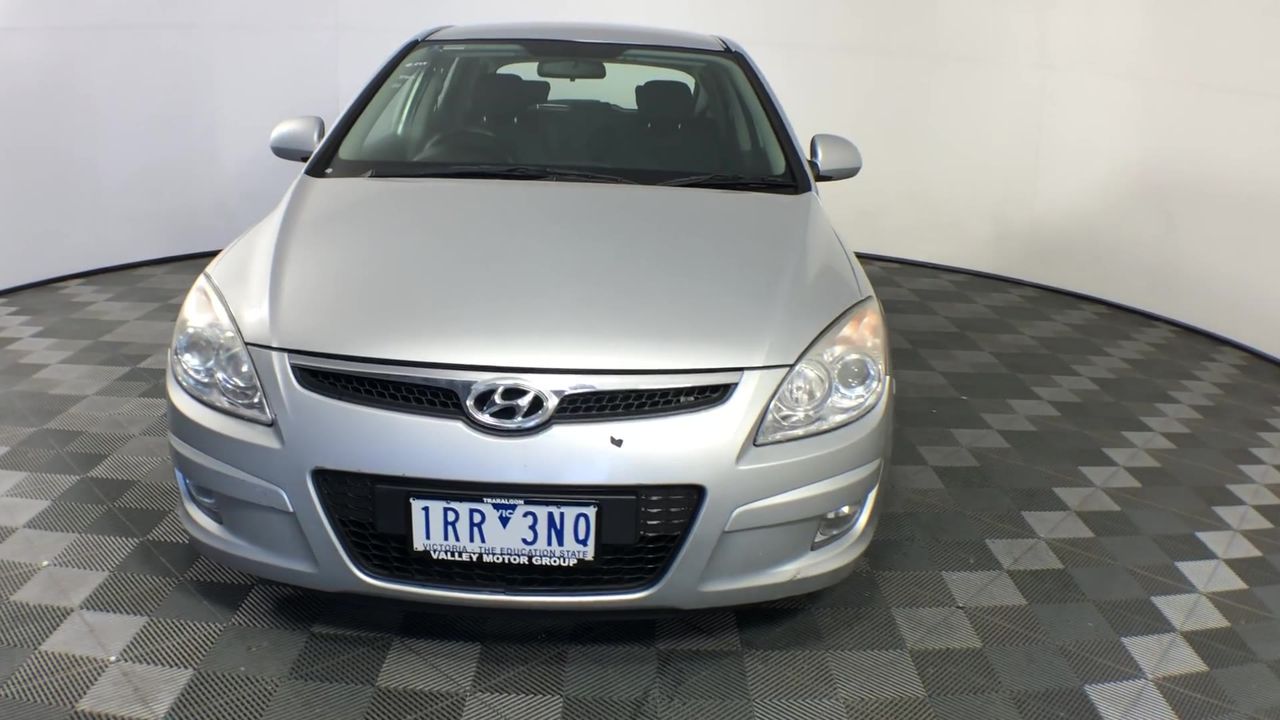 0.07 carat round 2 white diamond, 1 gram silver bar x 2, 0.04 white diamond