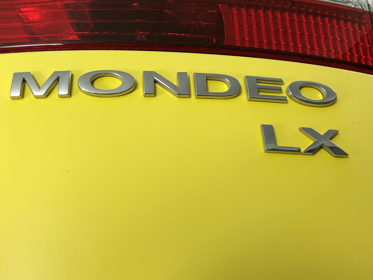 One Orange Sapphire Gemstone