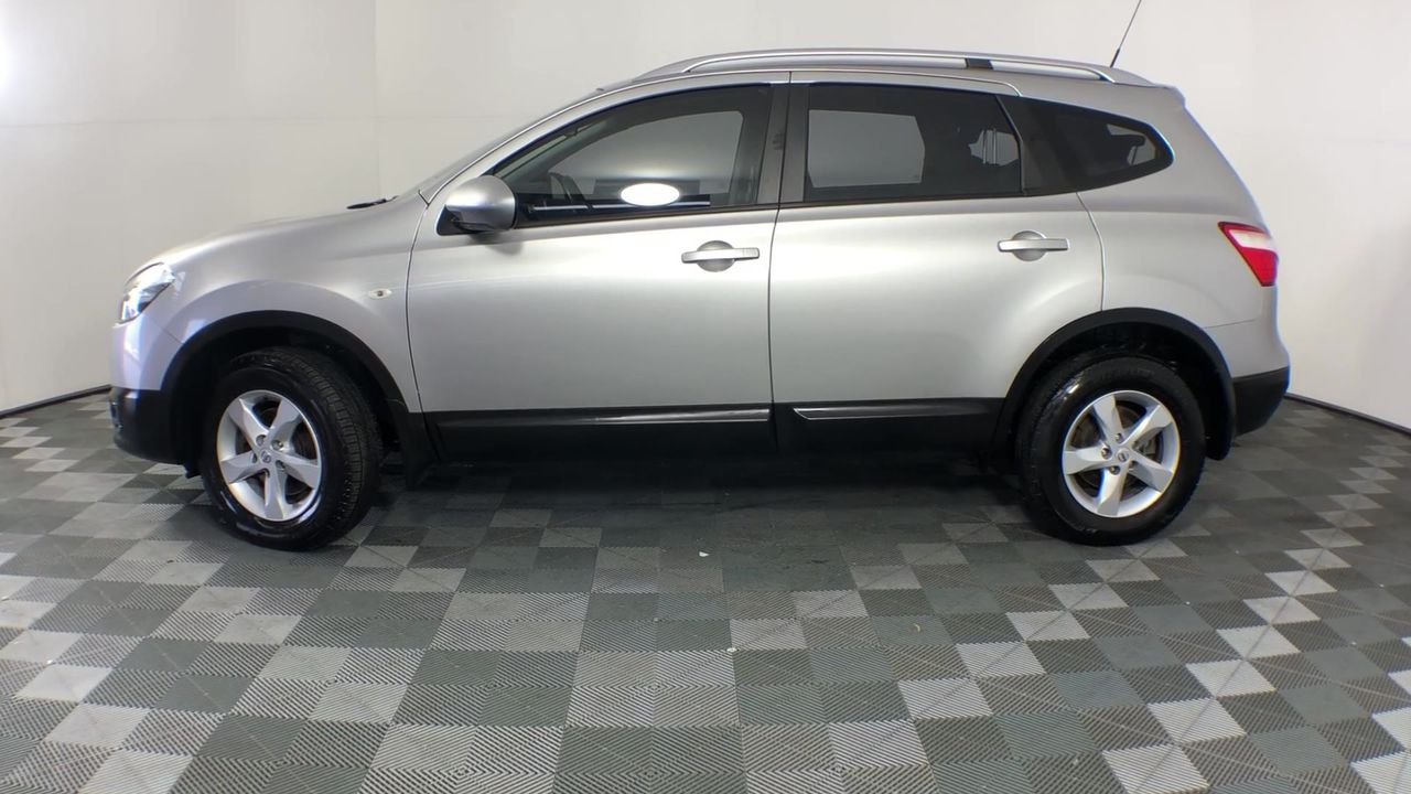 4 Carats Diamond Earrings in 18 ct Yellow Gold of 4.60 gram gold with IGI