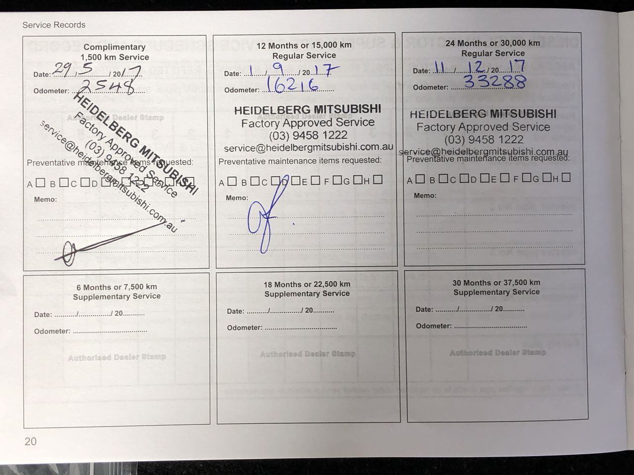 Designer Floral Necklace in Gold