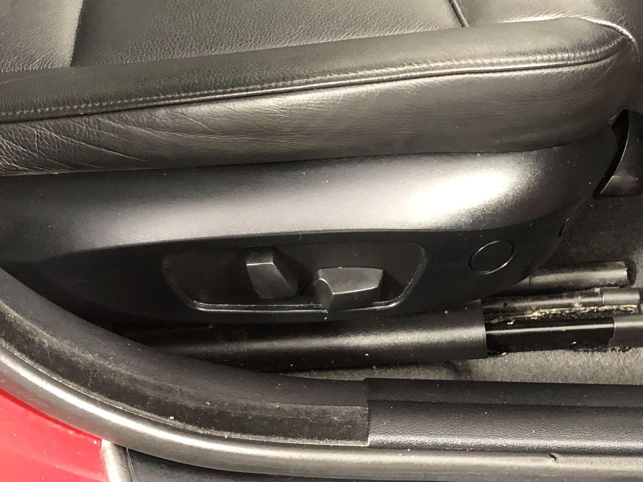 Quantity of 2 29.5-25 Earthmoving Tyres ( Unused)