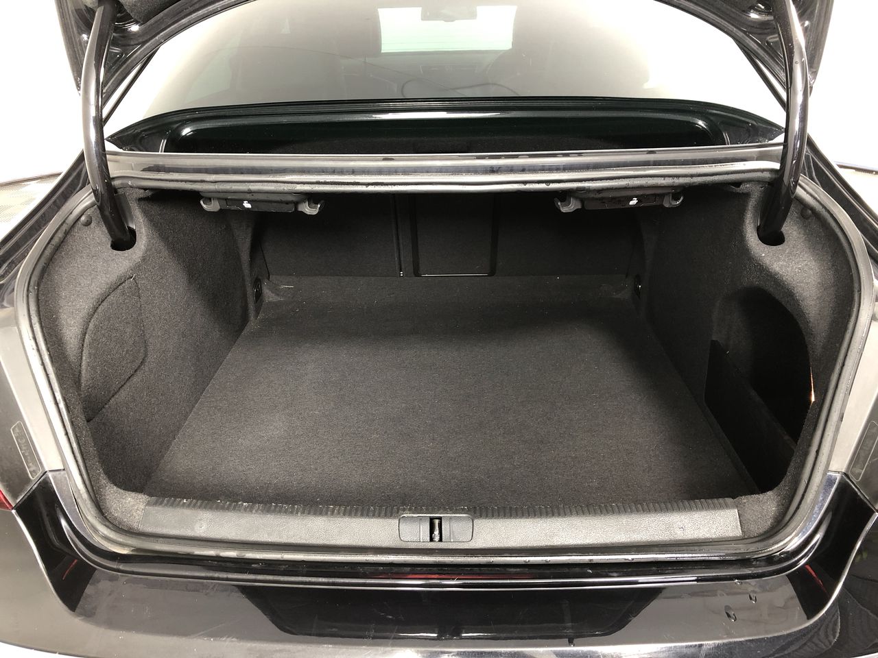 1.70ct Round Treated Black Dia. & 0.06ct 2 Stones Round White Dia. SI/G