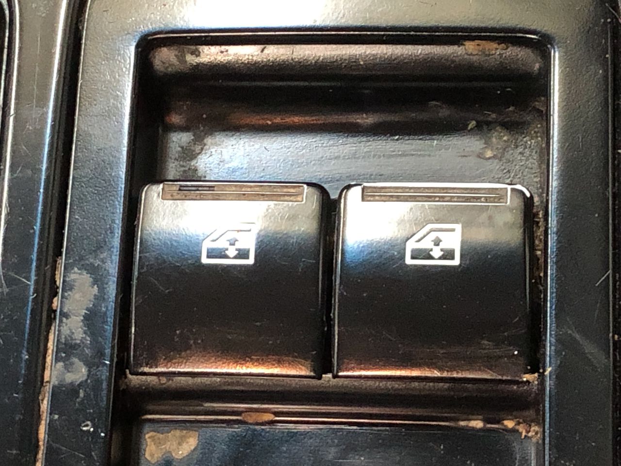 MIU 8pc SIlicone Utensil Set, Black Walnut Wood Handle.