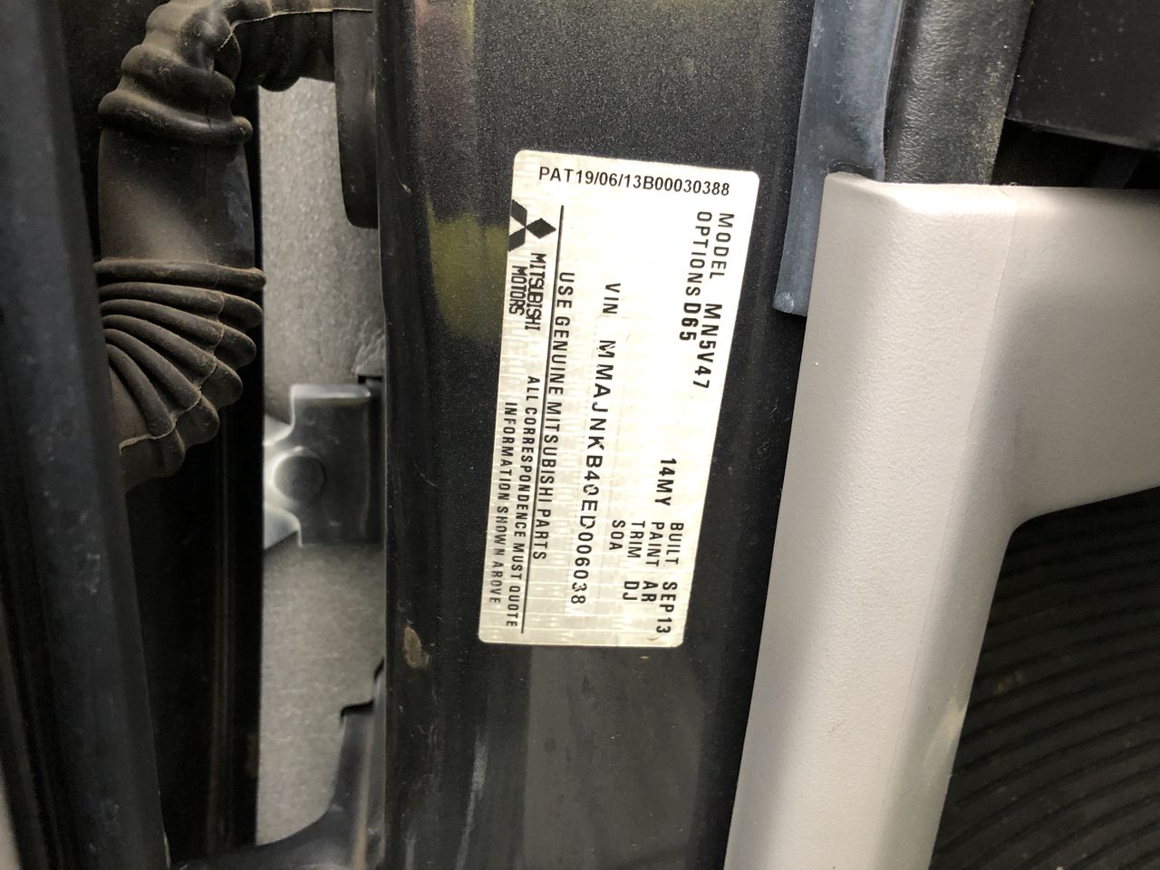 REMINGTON Curl and Straight Confidence Hair Dryer.