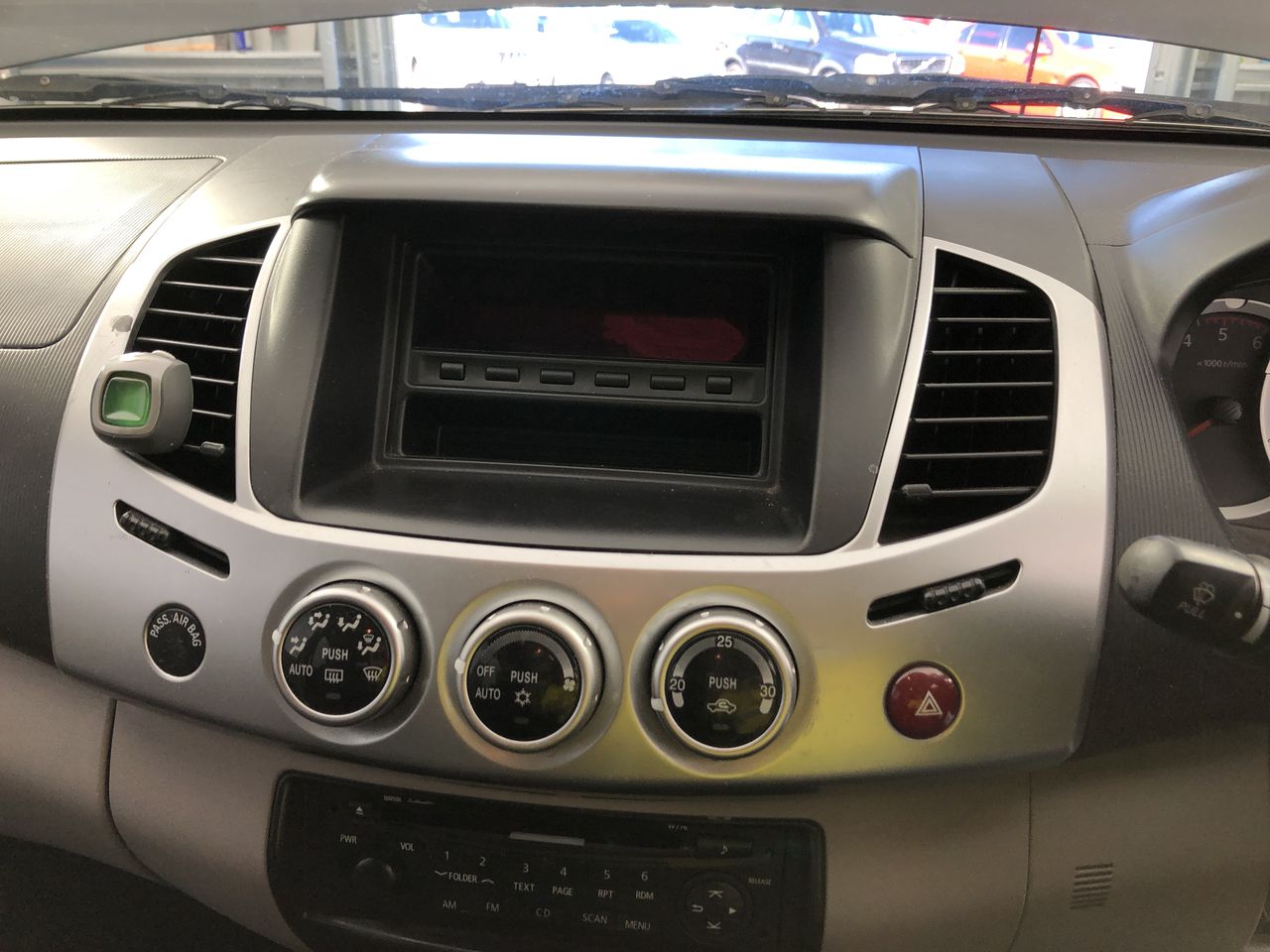 DREAMBABY Phoenix Bed Rail, Colour: White, 110 x 45.5cm.