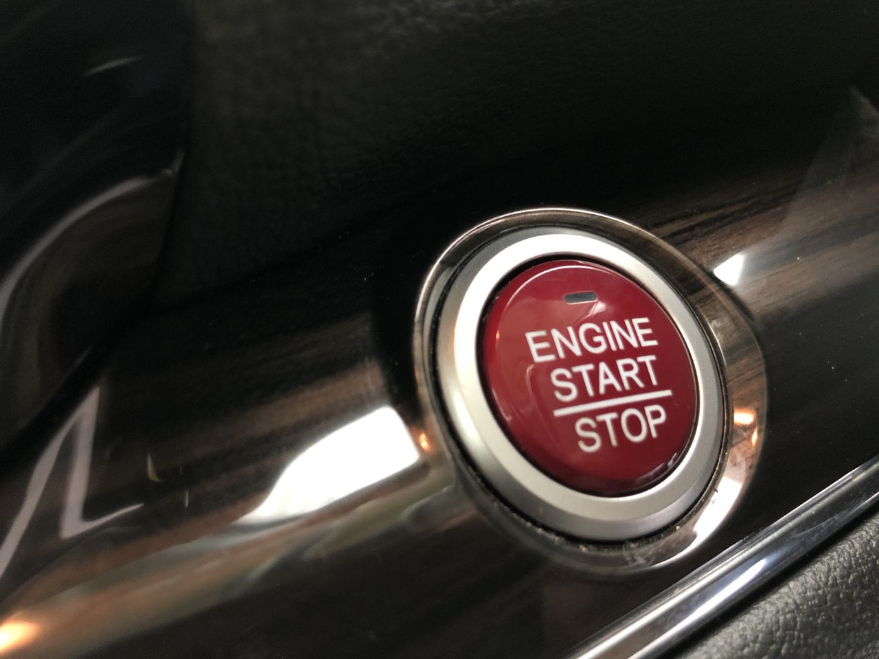 8 x Assorted Card & Board Games, Comprising: UNO, BLOKUS, OPERATION, & More