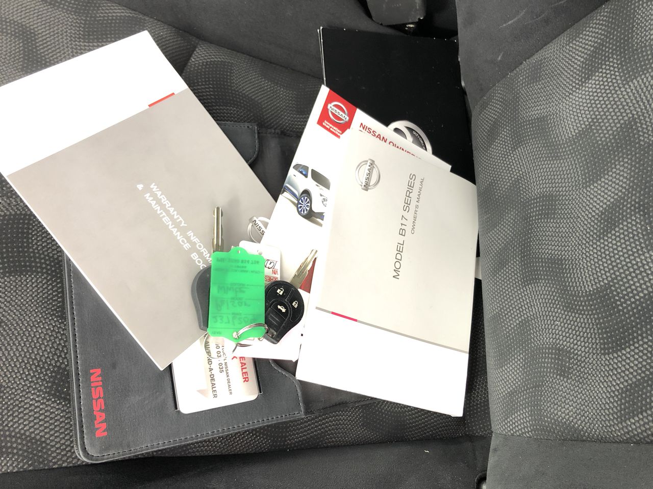 Tommee Tippee Baby Bottles, Natural Start Anti-Colic Baby Bottle with Slow