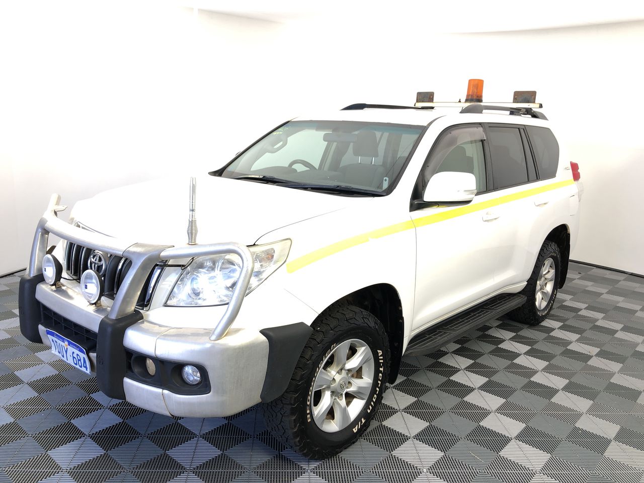 MEDELA Swing Maxi Hands-free Breast Pump, Easy, Intuitive, Ideal For On-The