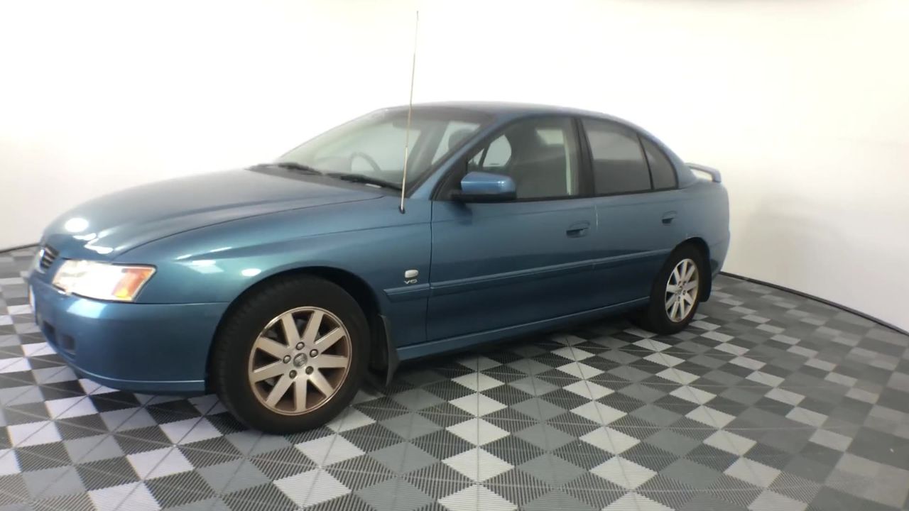 ORAL-B Braun Pro 5000 Electric Toothbrush Duo Pack Rechargeable. NB: Well u