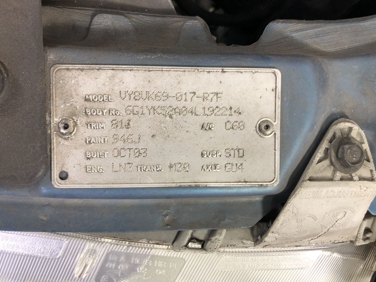 HUNTER Travel Pillow & Eye Mask 3-Piece Set, Black. NB: Damaged packaging.