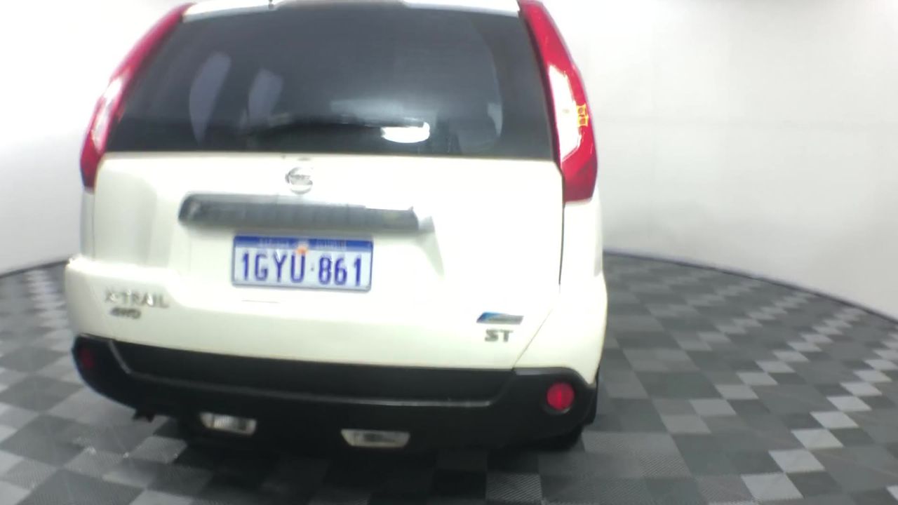 18K Gold-Filled Cuban Bracelet with Simulated Diamond Clasp - 19cm