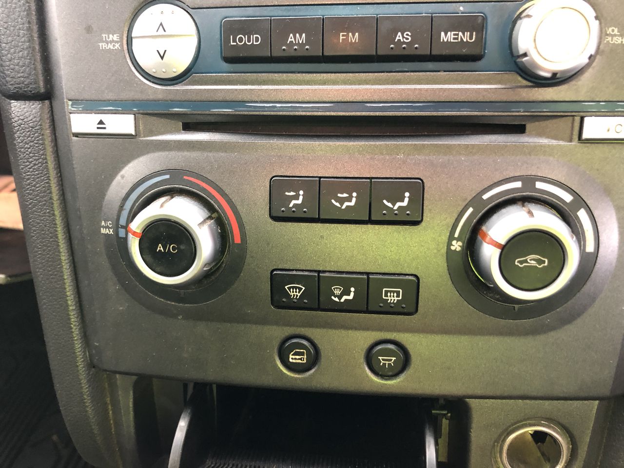 9K Yellow Gold 0.06ct HI SI DIAMOND TSAVORITE RING