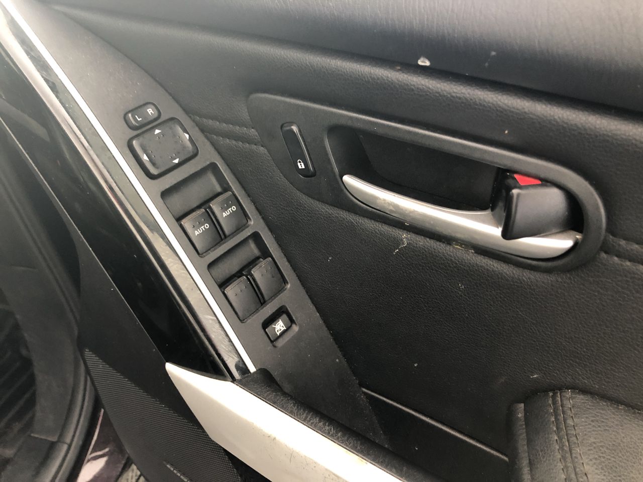 2.65 Carat White/off white diamond various bulk