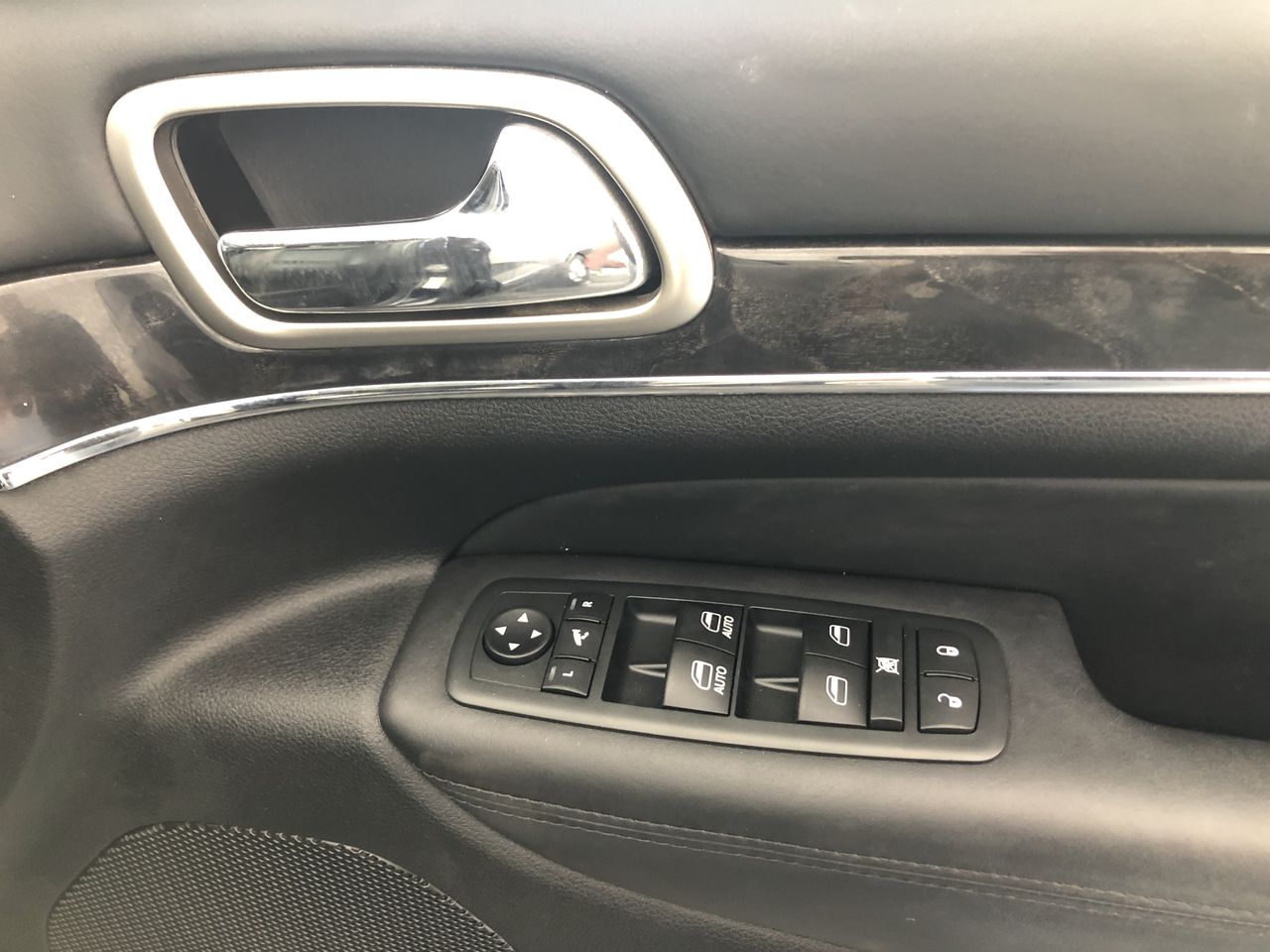 200hp Sprout Hammermill Together with Screw Conveyor + Dust Collector