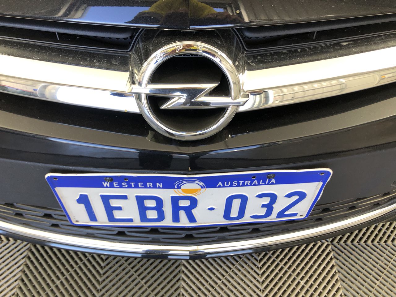 Jacqueline Blanc De Blancs Brut NV (6x 750mL), France.